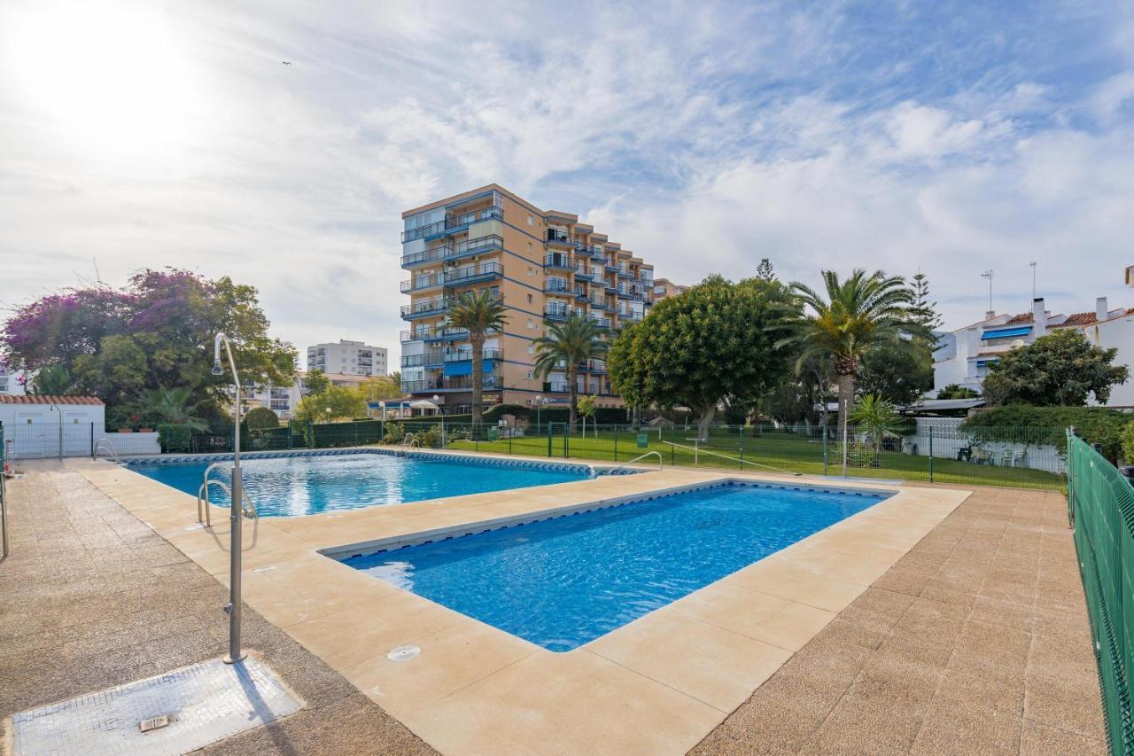 Holiday Rentals Piscina, Playa Parking A 5 Min Caminando Del Puerto De Бенальмадена Экстерьер фото